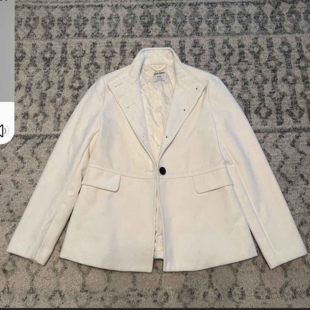 Old Navy Classic Cream Blazer